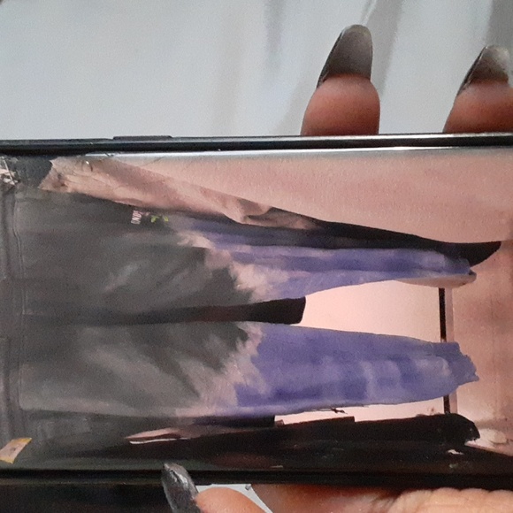 Clothes and shoes - Picture 3 of 6